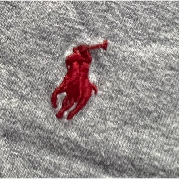 𝅺POLO Ralph Lauren Youth Boy’s 10/12 V-Neck Grey Short Sleeved T-Shirt - Picture 3 of 4